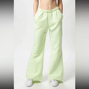 Nike Sportswear TechPack Fleece Engineered Wide‎ Leg Pants L NWOT